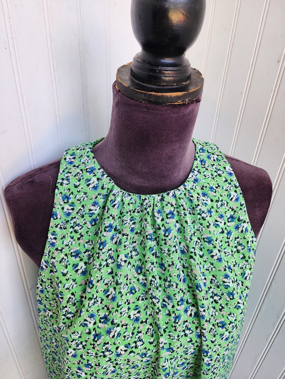 Vince Camuto Womens Classic Escape Blouse Ditsy Floral Feminine Green Blue Sz M - Picture 4 of 12